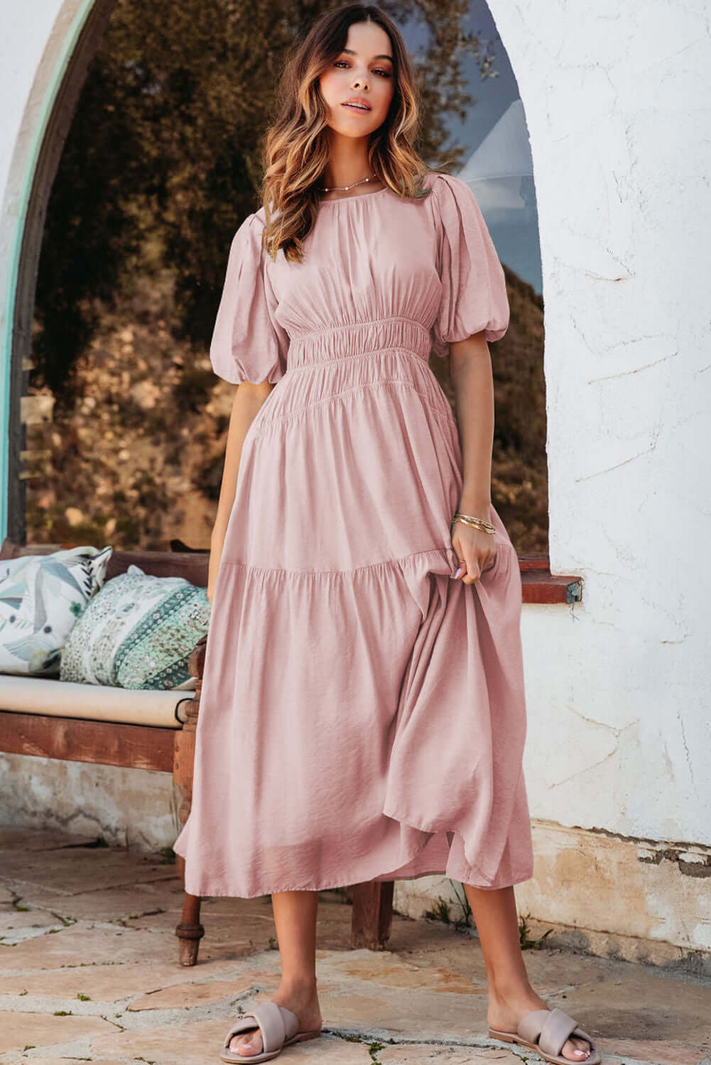Stylish women’s pink puff sleeve dress, perfect for brunch or beach outings.