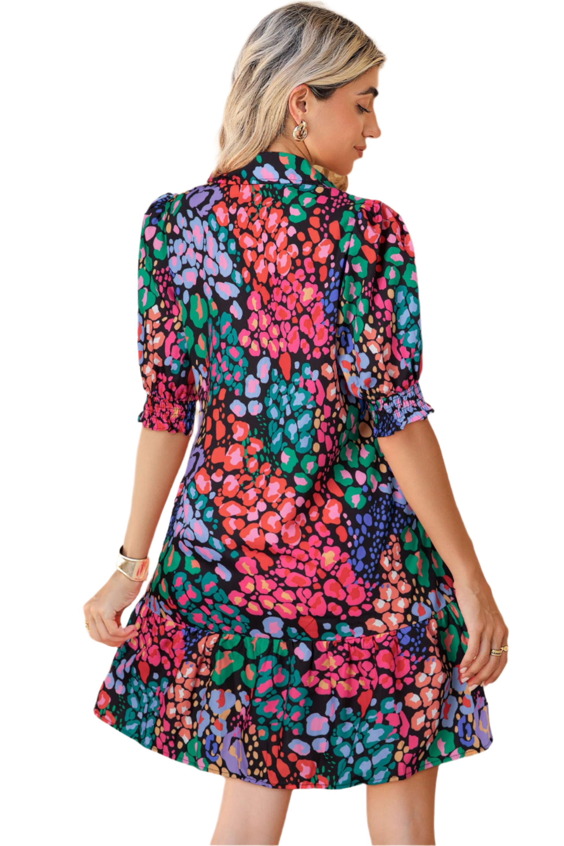 Back view of a multicolor leopard print mini dress with short sleeves, ideal for summer occasions and casual outings